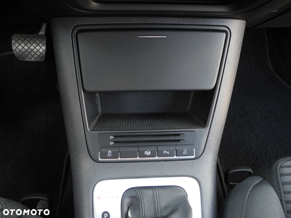 Volkswagen Tiguan - 13