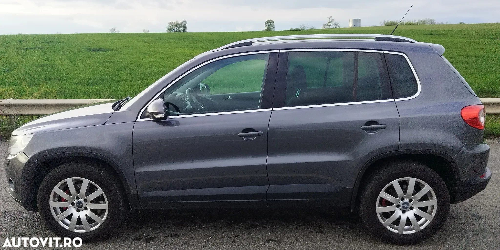 Volkswagen Tiguan - 6