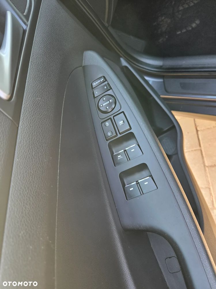 Hyundai Tucson 2.0 CRDI 4WD Automatik Premium - 8