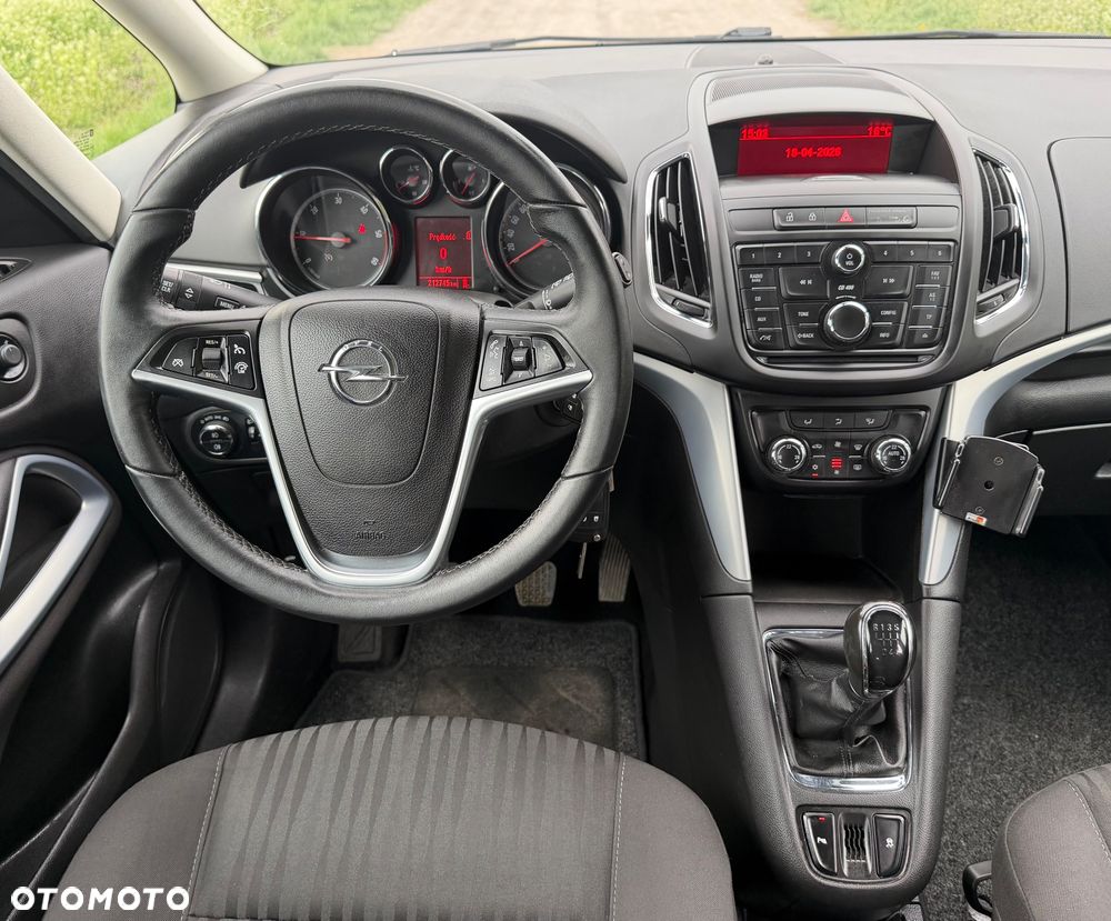 Opel Zafira 2.0 CDTI Cosmo - 24