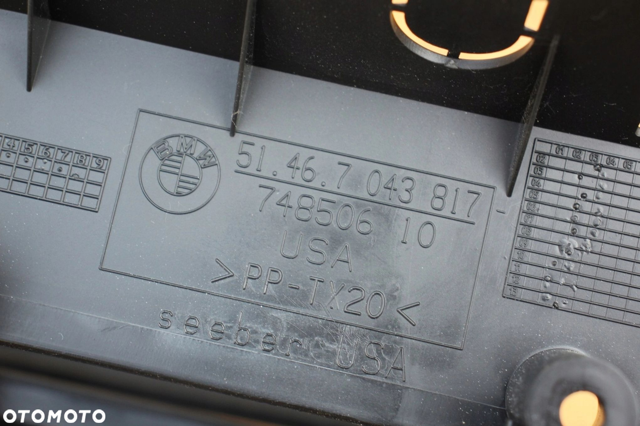 Schowek tył tylny BMW e85 z4 centralny 7043817 - 4