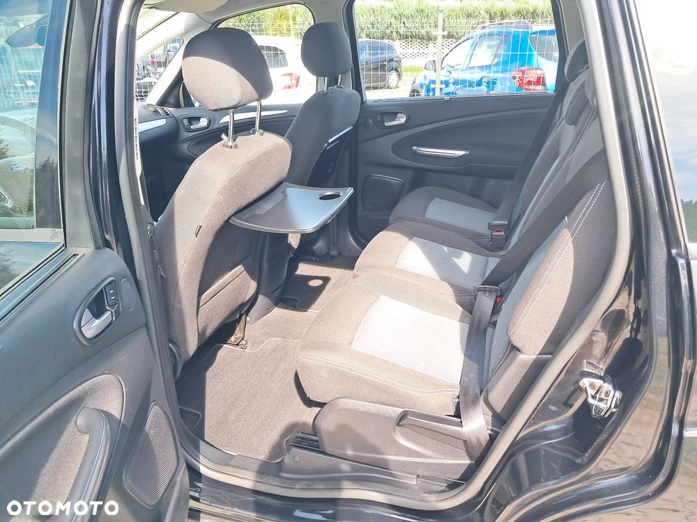 Ford S-Max 2.0 TDCi DPF Business Edition - 24
