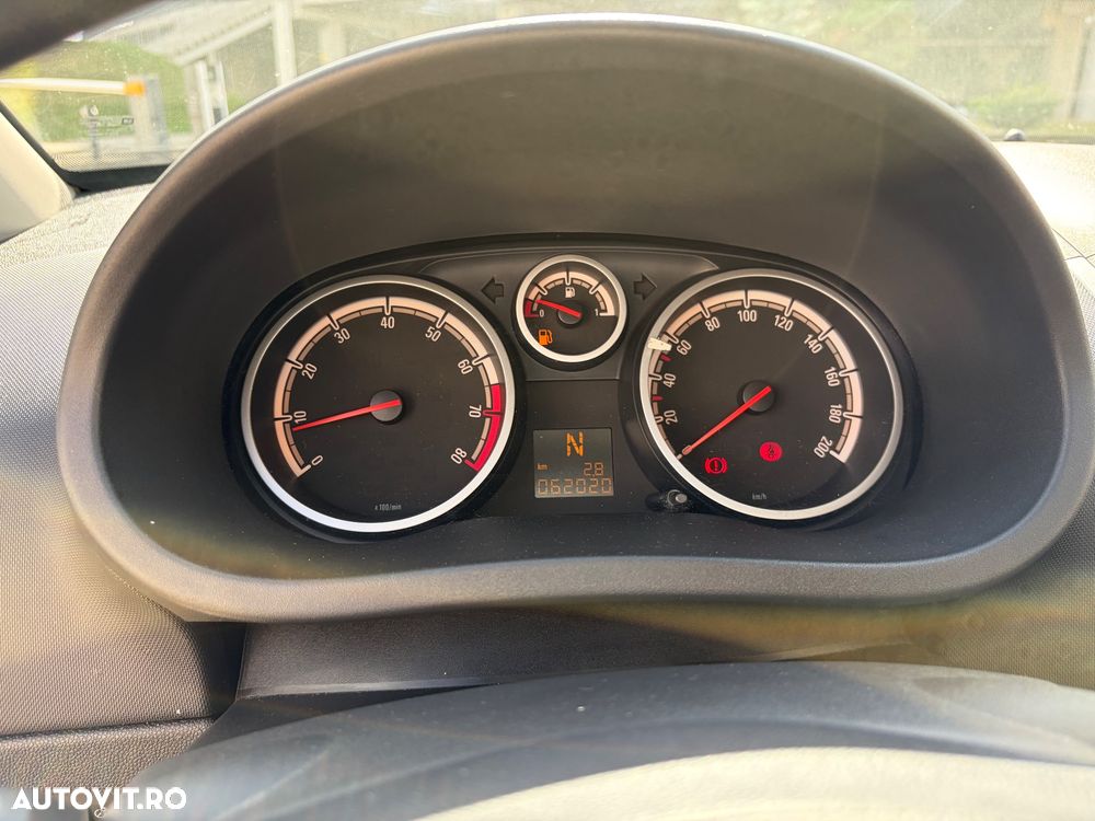 Opel Corsa 1.2 Easytronic Color Edition - 9