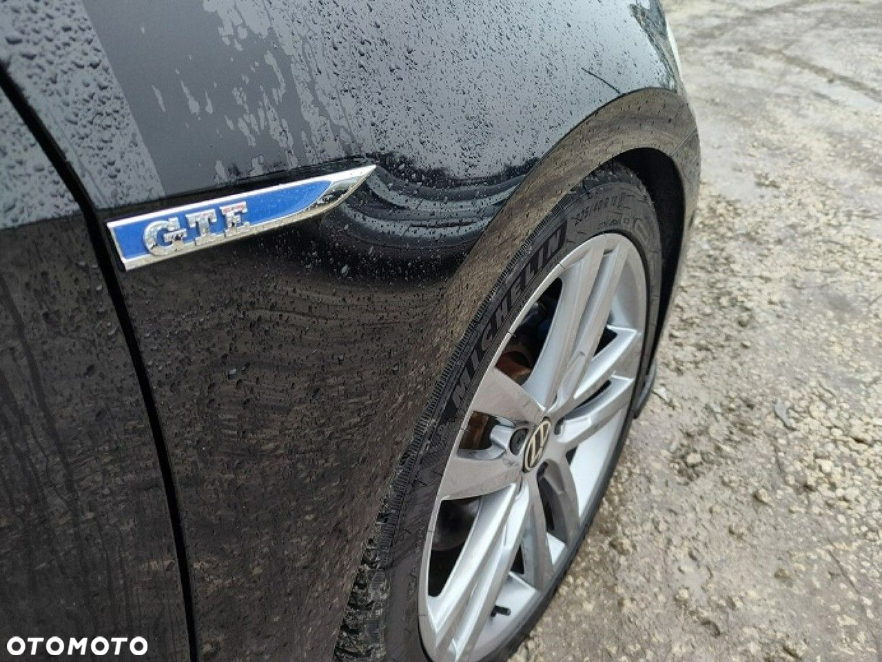 Volkswagen Golf - 11