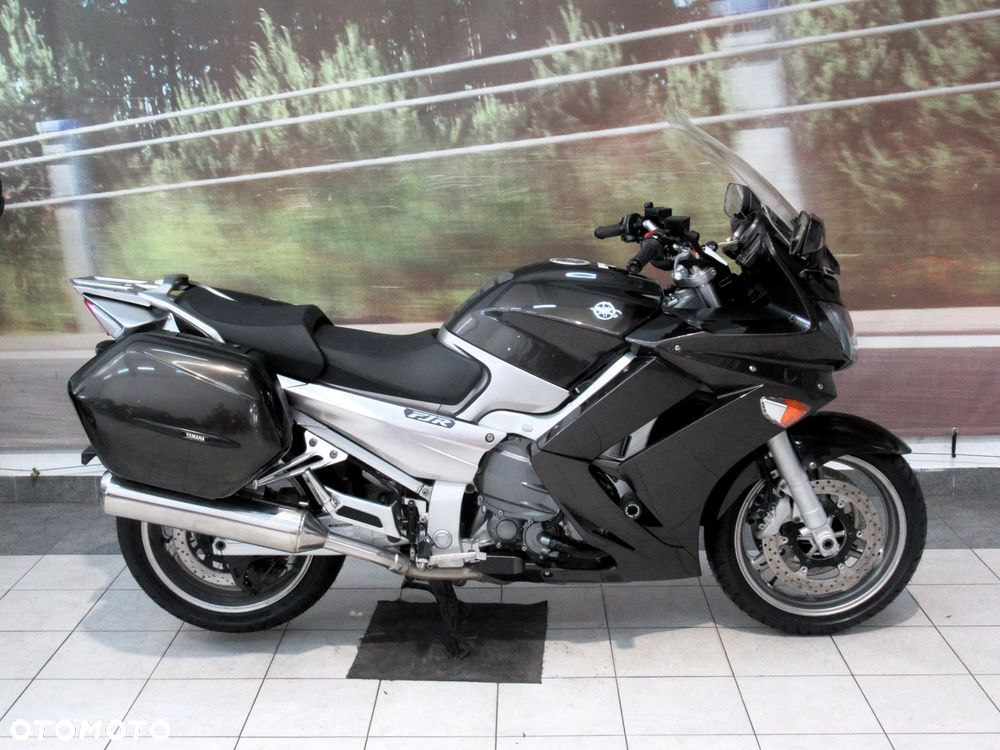 Yamaha FJR - 4