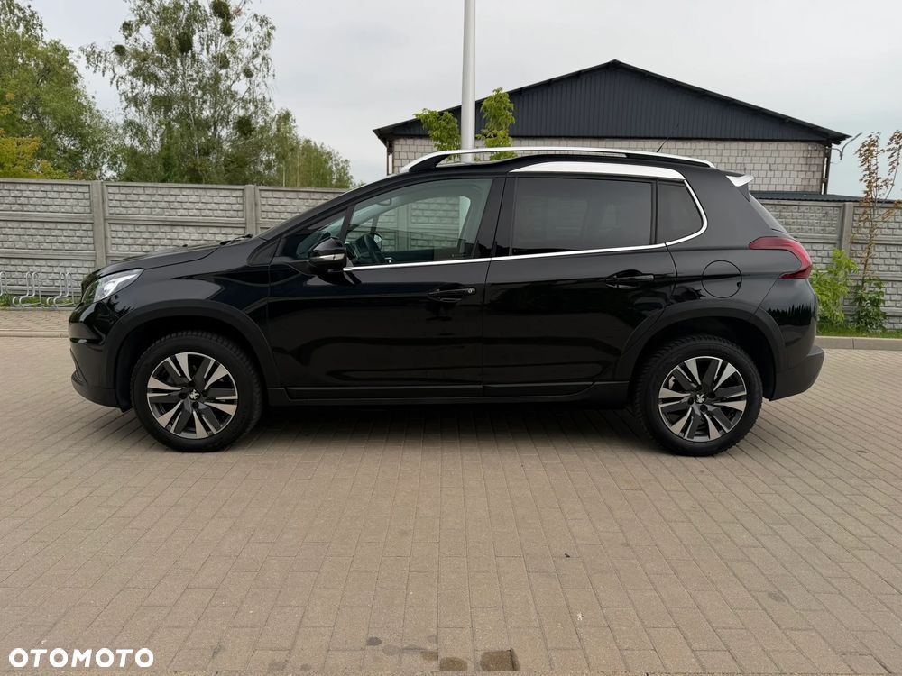 Peugeot 2008 1.2 PureTech Allure S&S - 4
