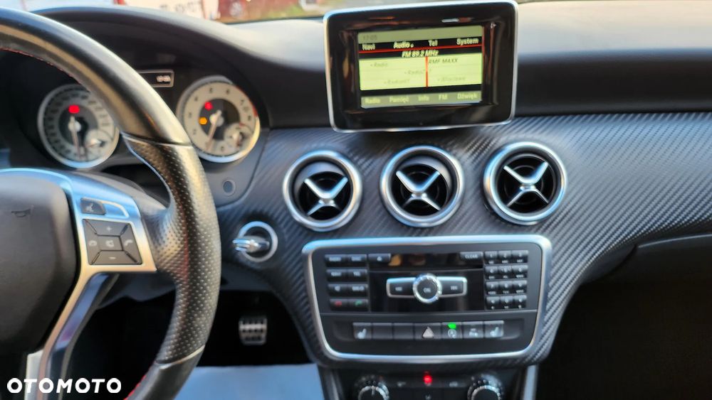 Mercedes-Benz Klasa A 180 AMG Line - 13