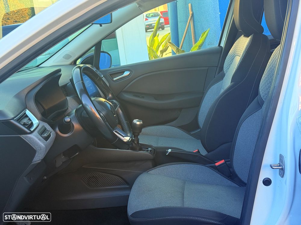 Renault Clio BLUE dCi 100 BUSINESS EDITION - 11