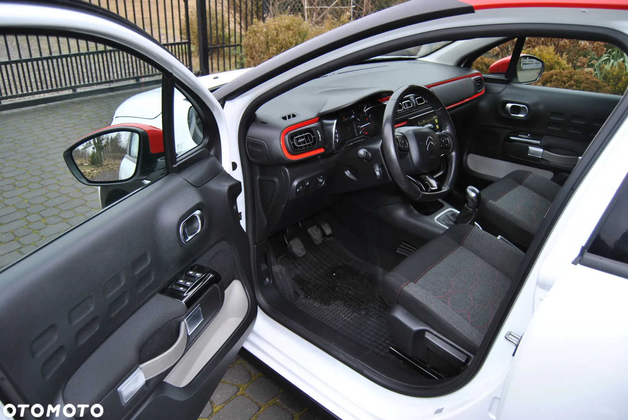 Citroën C3 Pure Tech 110 S&S SHINE - 19