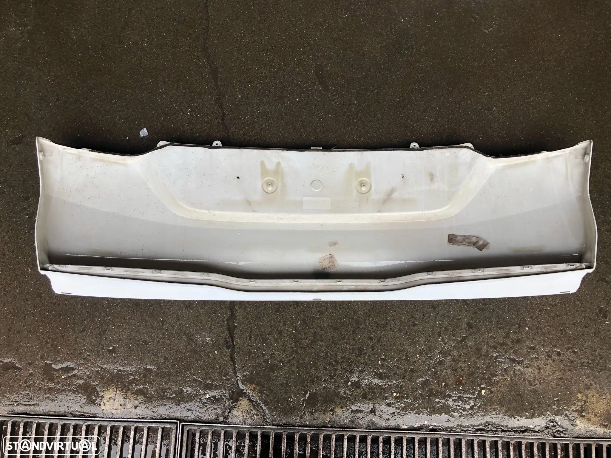 FORD FOCUS III TAMPA PLASTICO MALA - M322 - 4