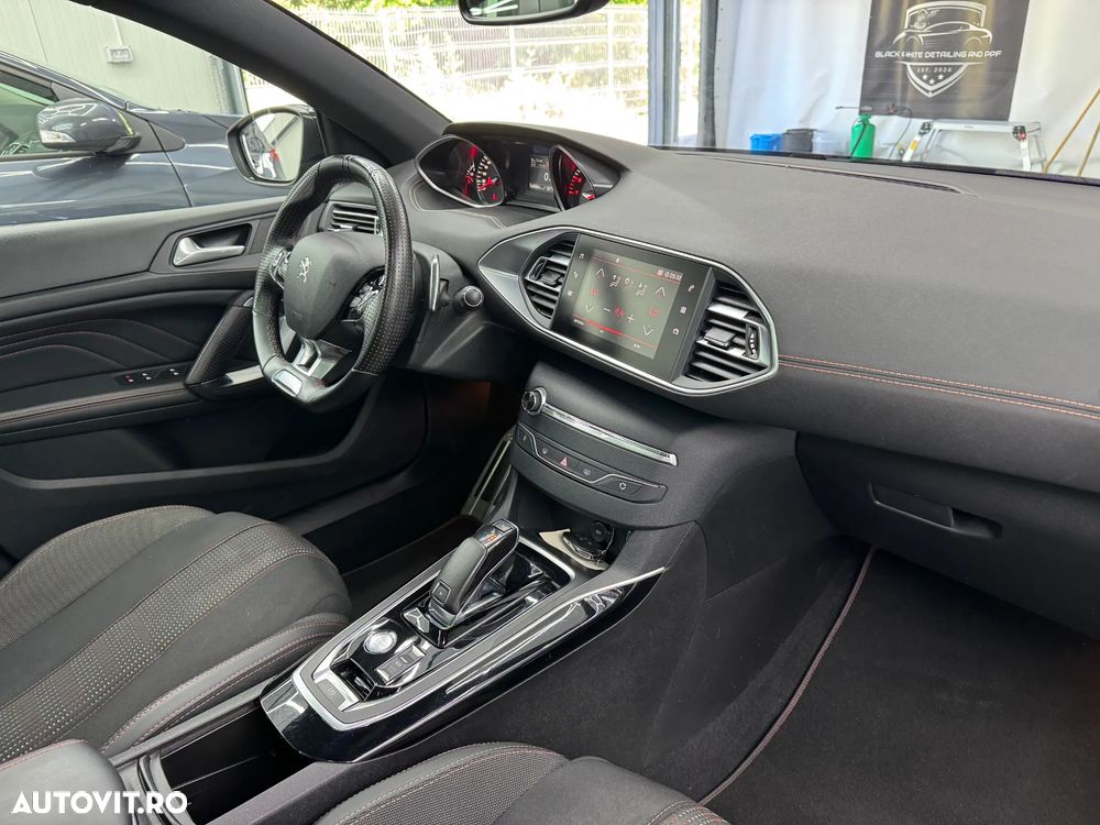 Peugeot 308 PureTech 130 GPF EAT8 Stop & Start GT - 17