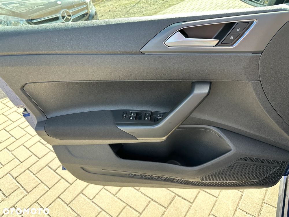 Volkswagen Polo - 18