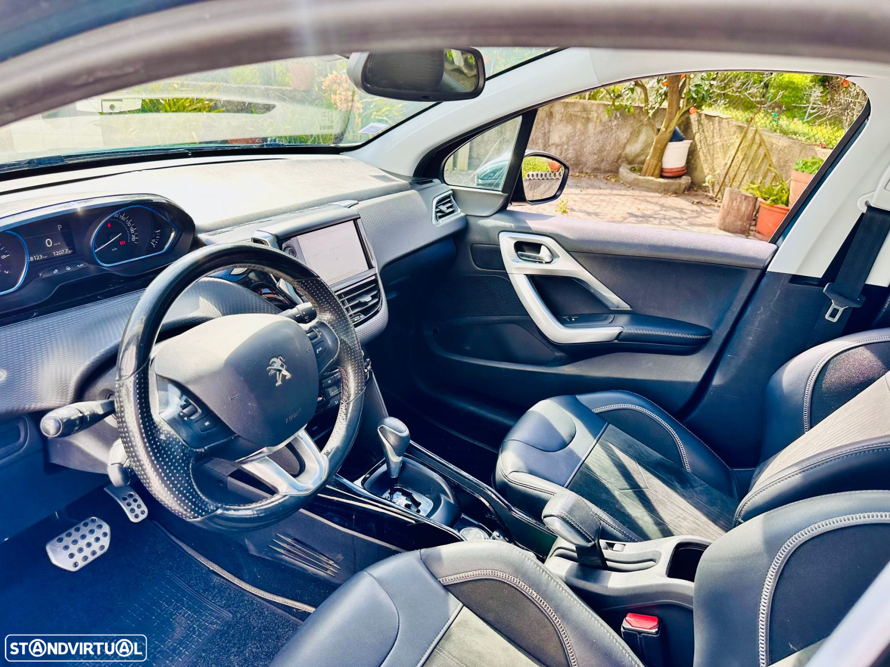 Peugeot 2008 1.2 PureTech Crossway EAT6 - 28