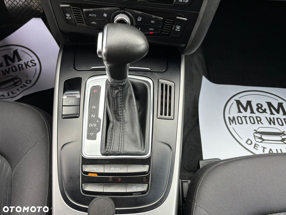 Audi A4 Avant 2.0 TDI DPF clean diesel multitronic S line Sportpaket - 25