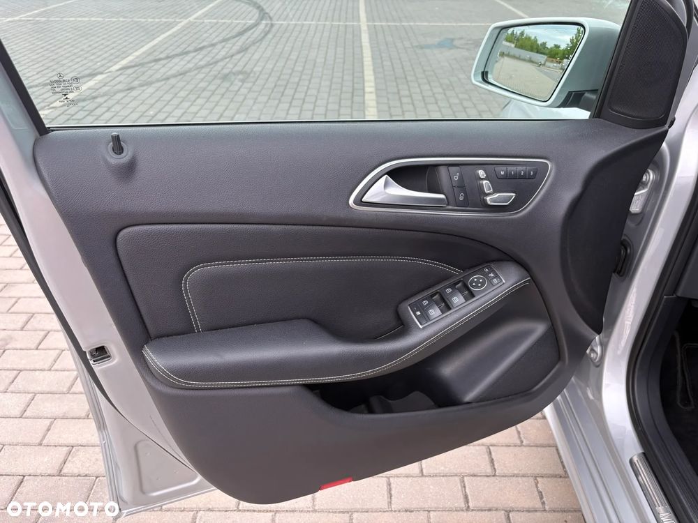 Mercedes-Benz Klasa B 180 7G-DCT - 11