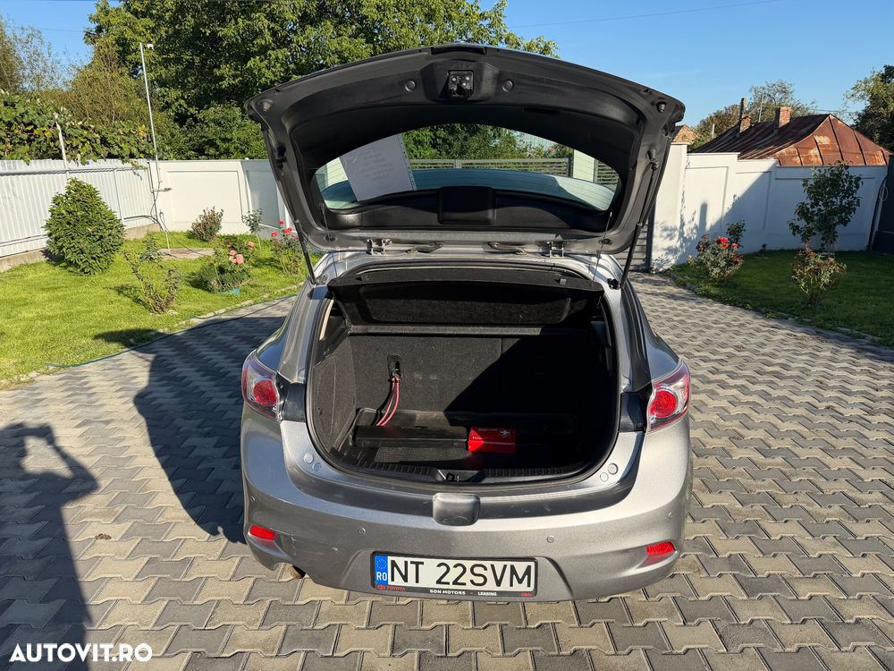Mazda 3 - 10