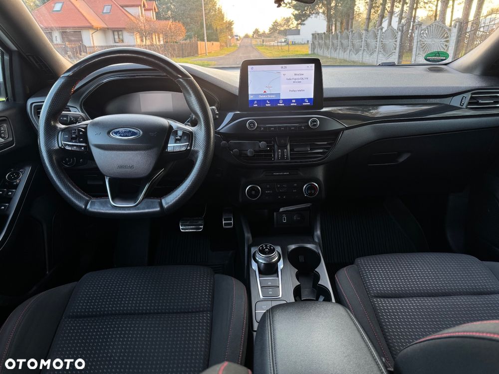 Ford Focus 1.5 EcoBlue Start-Stopp-System ST-LINE - 11
