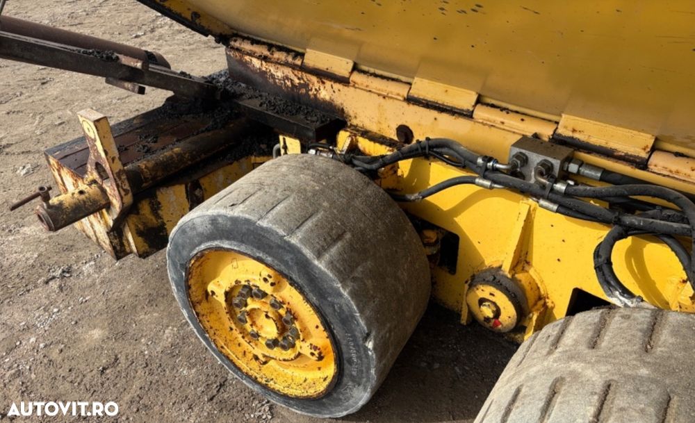 Dynapac F9-6W - 30