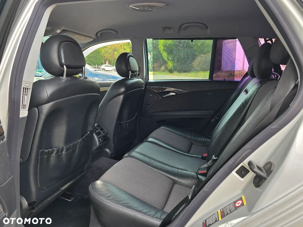 Mercedes-Benz Klasa E 320 T Avantgarde - 21