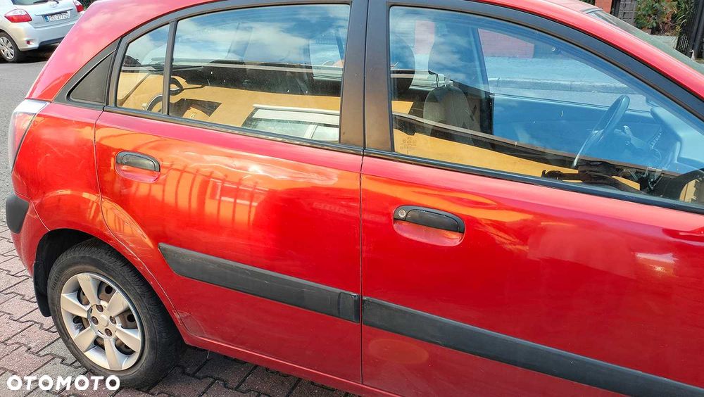 Kia Rio - 5