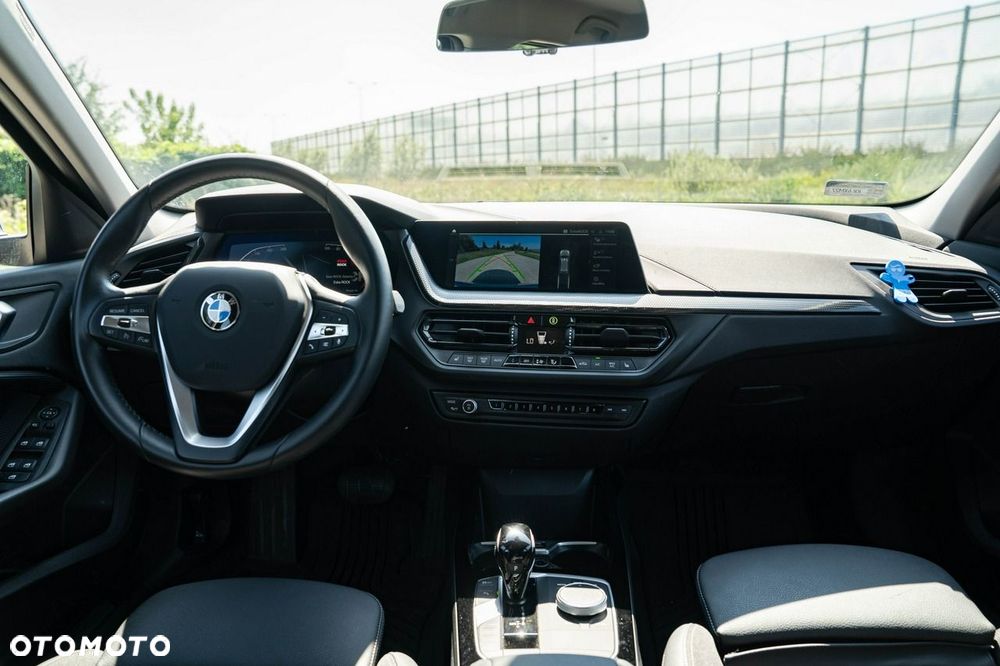 BMW Seria 1 118i Sport Line - 16
