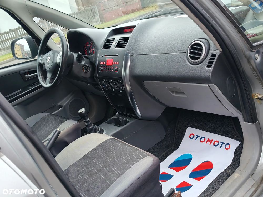 Suzuki SX4 1.9 DDiS DPF 4x2 Comfort - 18