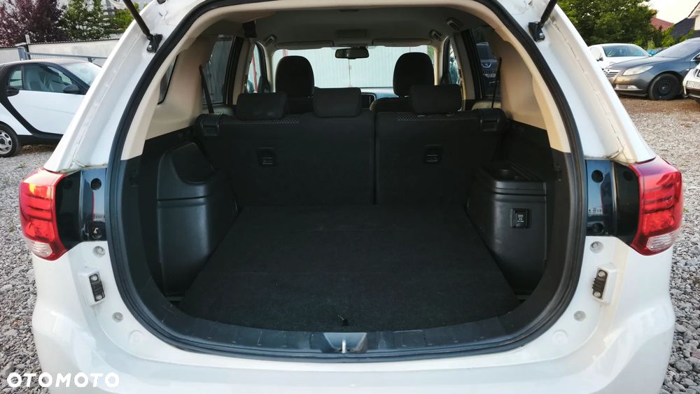 Mitsubishi Outlander - 36