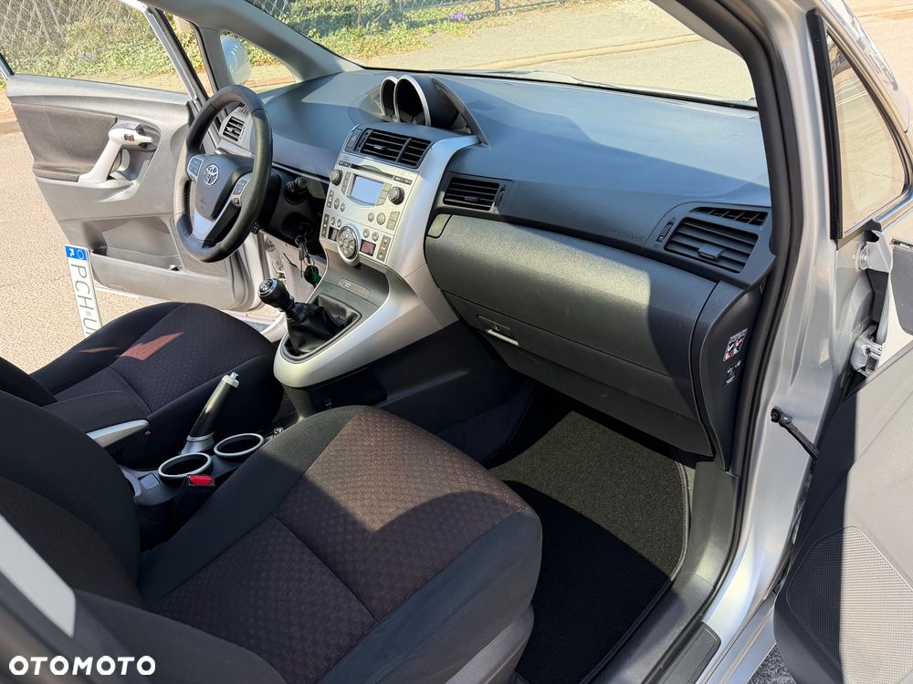 Toyota Verso 1.8 5-Sitzer Comfort - 17