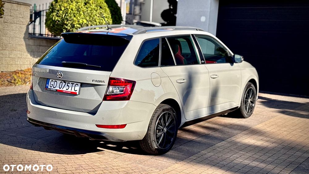 Skoda Fabia 1.0 Style Color - 4