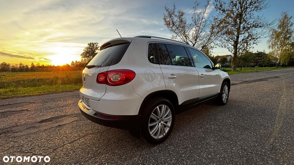 Volkswagen Tiguan 2.0 TDI 4Mot Sport&Style DSG - 9