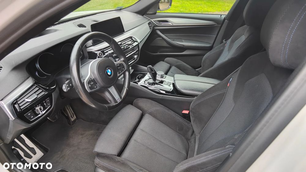 BMW Seria 5 530d xDrive M Sport sport - 13