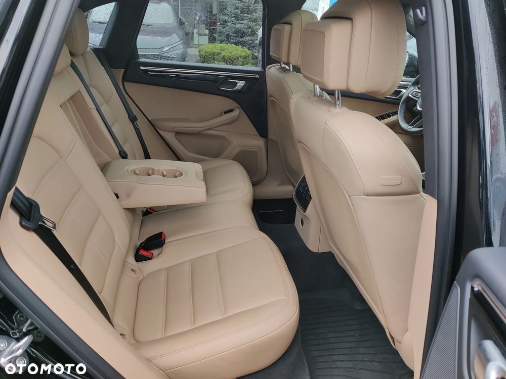 Porsche Macan Standard - 29