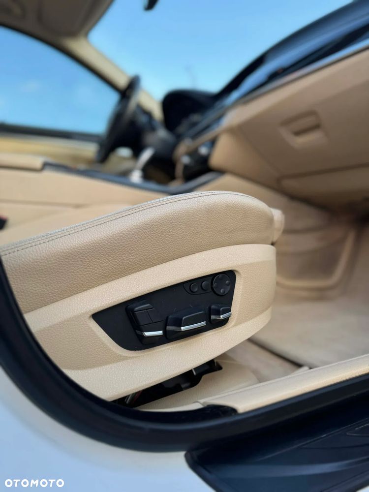 BMW Seria 5 520d - 16