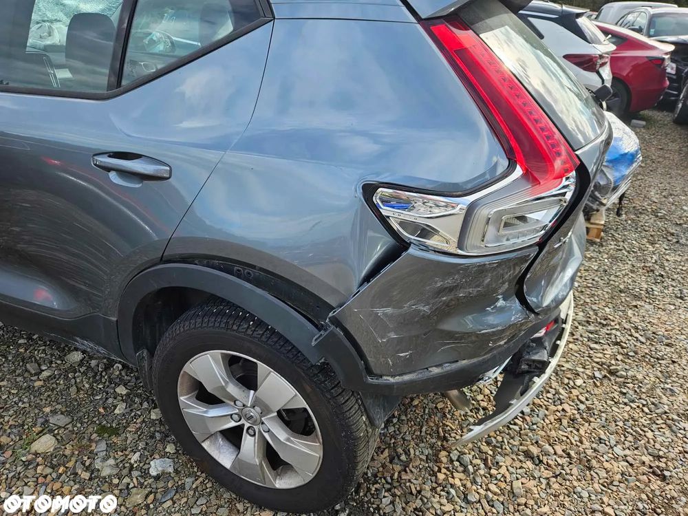 Volvo XC 40 T4 AWD Geartronic - 12