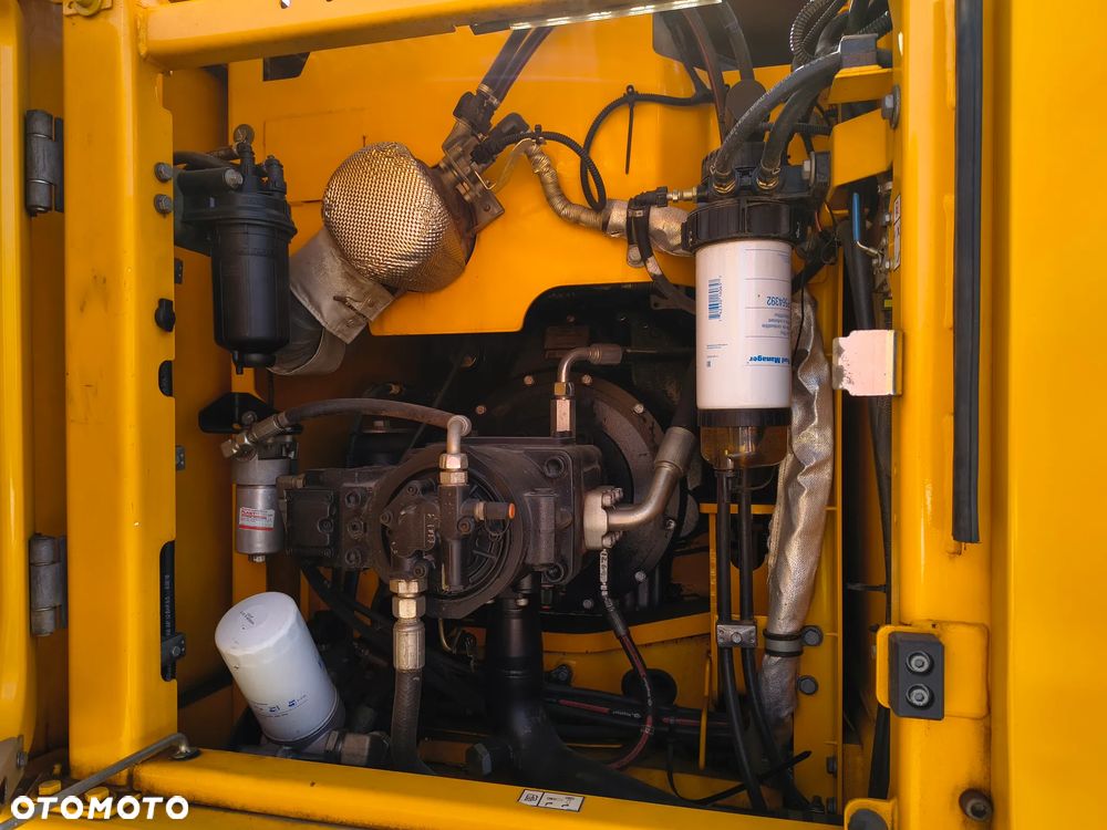 JCB 220x js220 2021R - 18