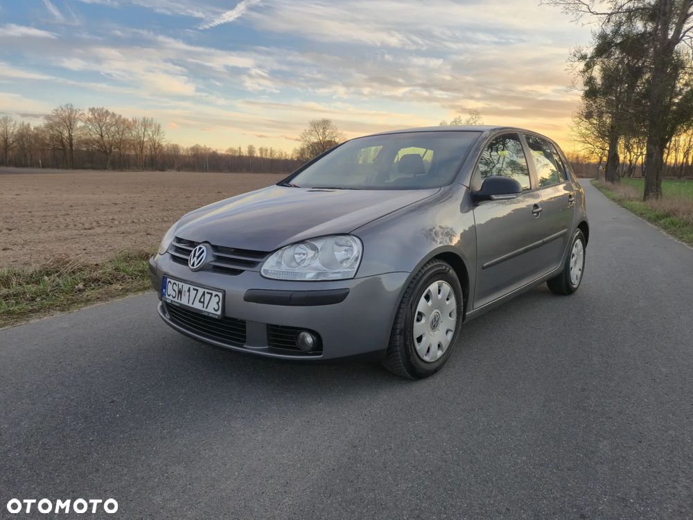 Volkswagen Golf - 24