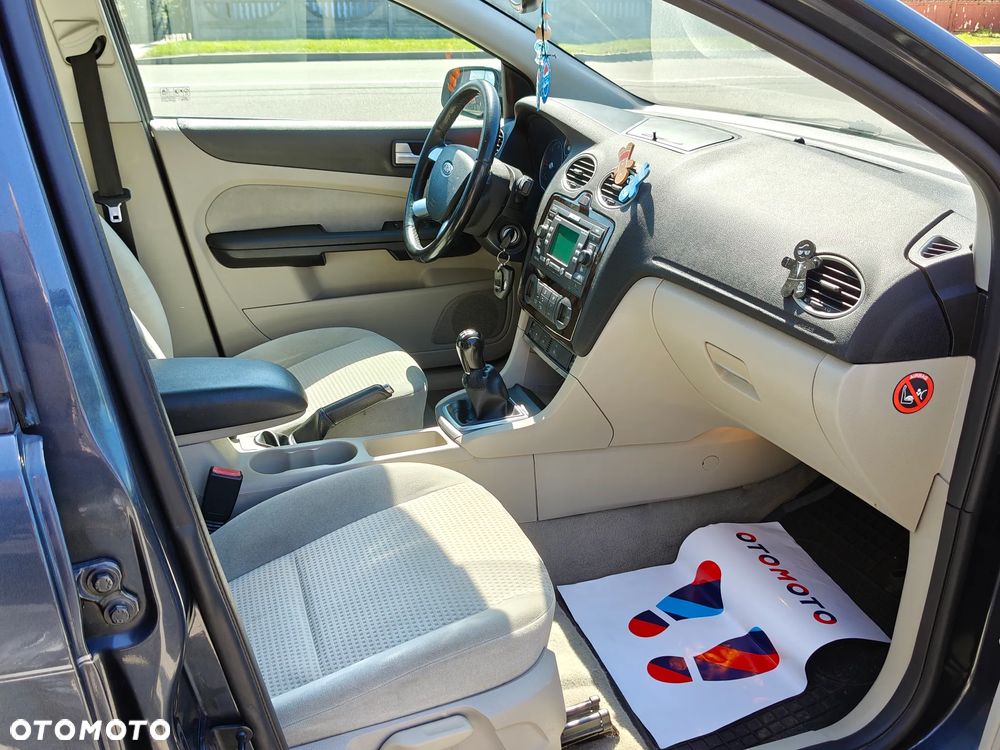 Ford Focus 1.6 TDCi Ambiente - 18