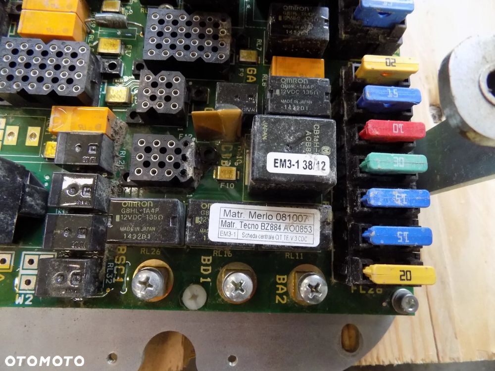 Merlo P 34.7 płyta sterowania bezpieczników 081007 - 4