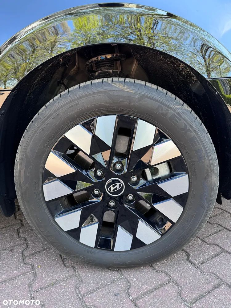 Hyundai Staria 1.6 T-GDI HEV Luxury - 22