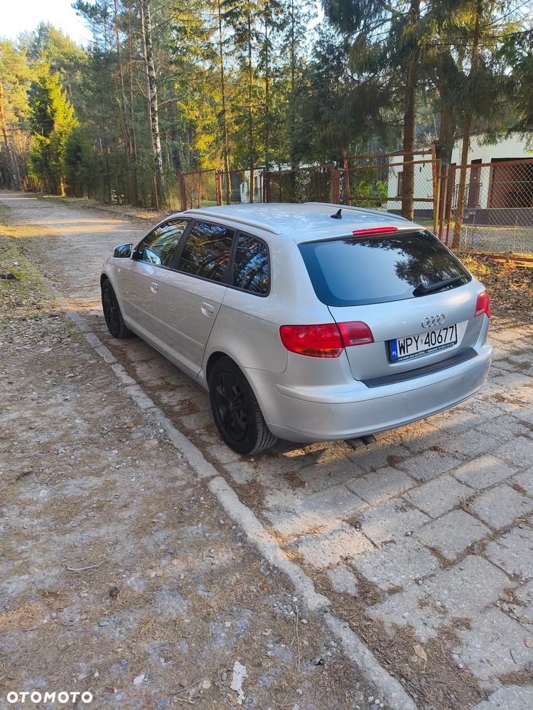 Audi A3 Sportback 2.0 TDI DPF Ambiente - 6