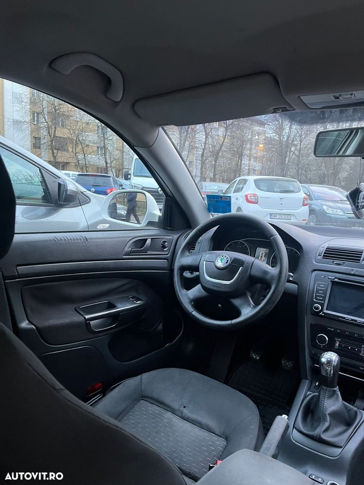 Skoda Octavia 1.6 - 3