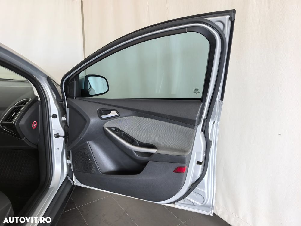 Ford Focus 1.6 TDCI DPF Trend - 21