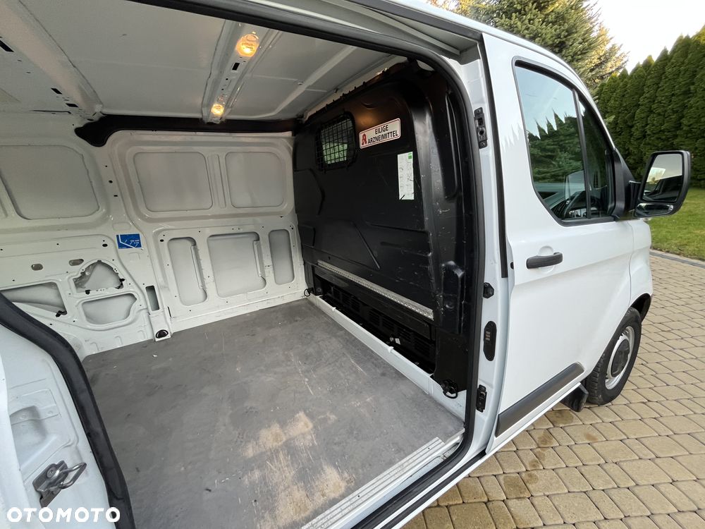 Ford Transit Custom  L2H1 - 18