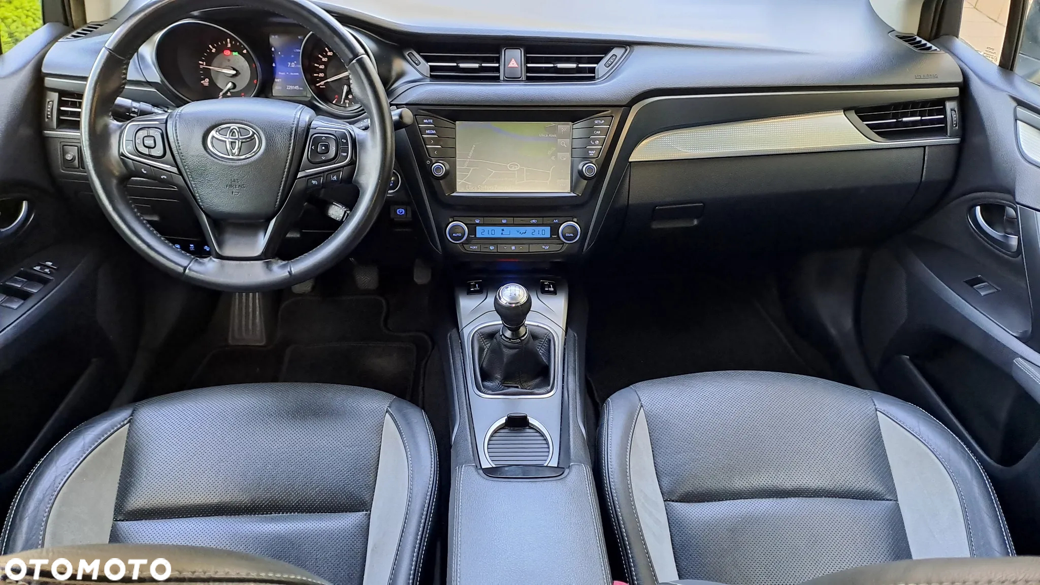 Toyota Avensis 2.0 D-4D Prestige - 12