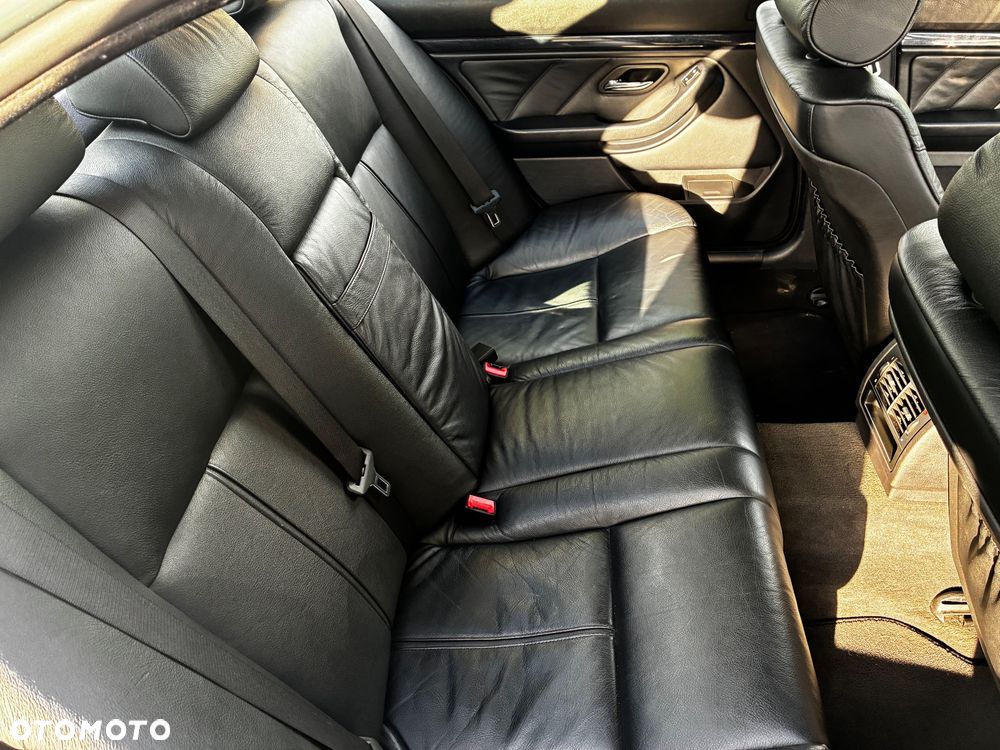 BMW Seria 5 - 10