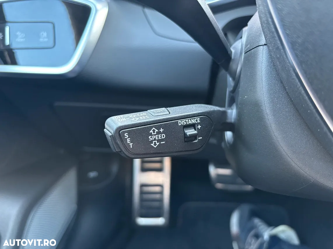 Audi RS7 4.0 TFSI quattro Tiptronic - 24