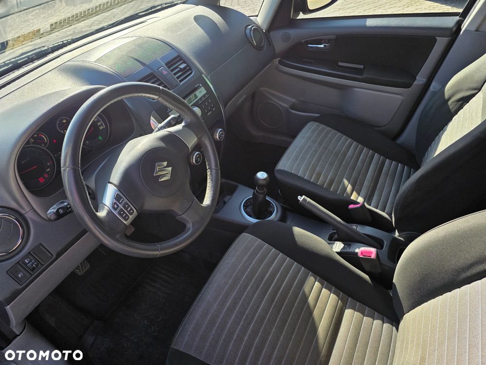 Suzuki SX4 1.6 VVT 4x4 Comfort - 16