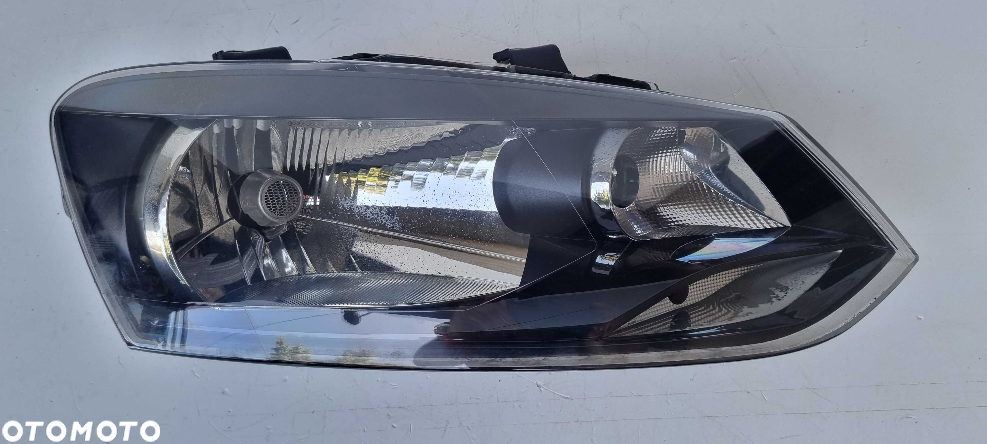 VW Polo V Lampa  Reflektor Prawy Przód r09-17 Kraków - 5