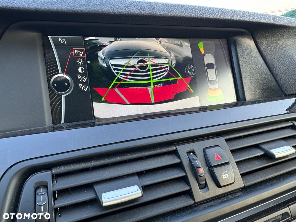 BMW Seria 5 535i xDrive - 18