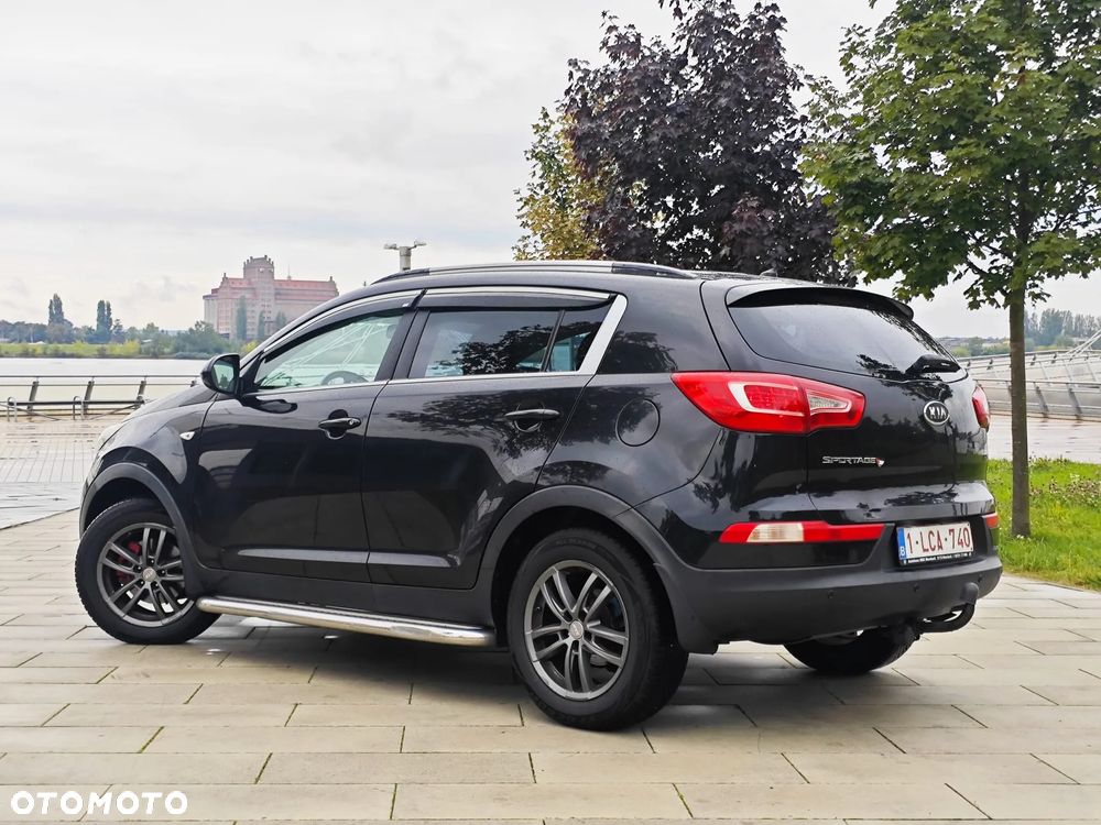Kia Sportage 1.7 CRDI 2WD ISG Dream-Team Edition - 10
